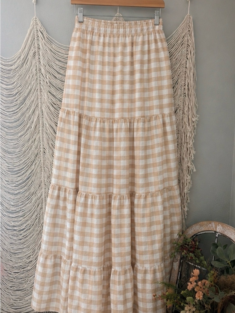 Amazon Essentials Beige Gingham Tiered Maxi Skirt - Picture 2 of 2